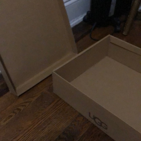 AUTHENTIC chocolate brown tall UGG BOOTS - Picture 7 of 8